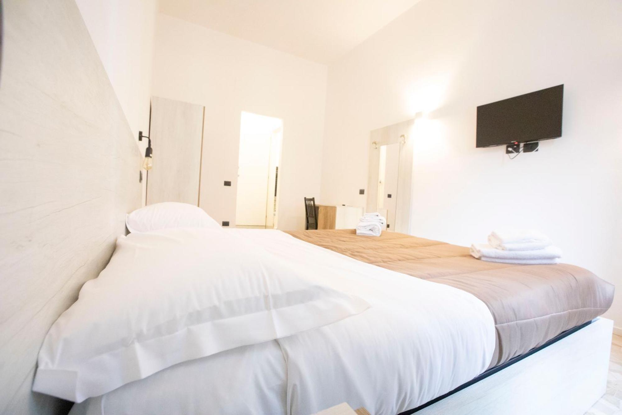 Deluxe Double or Twin Room City View